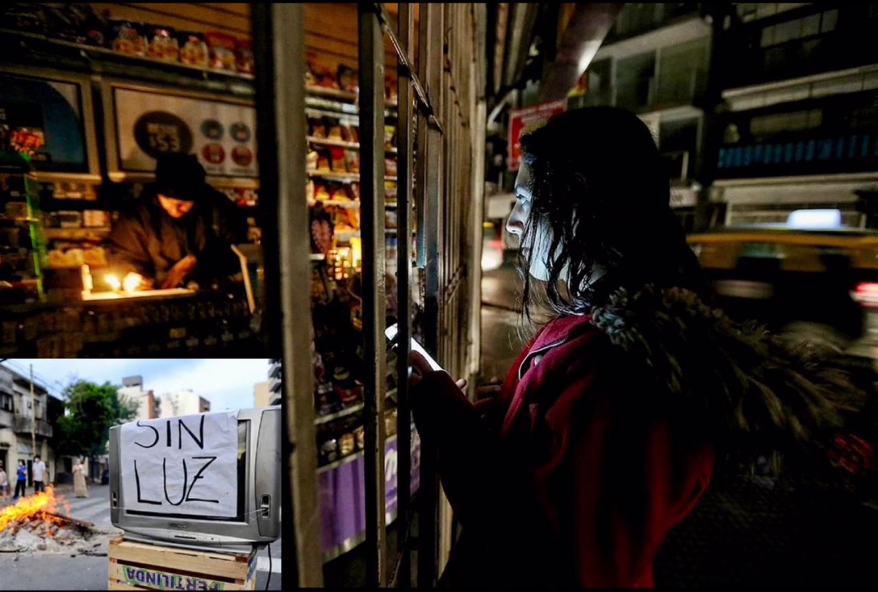 Señora revisando el telefono celular